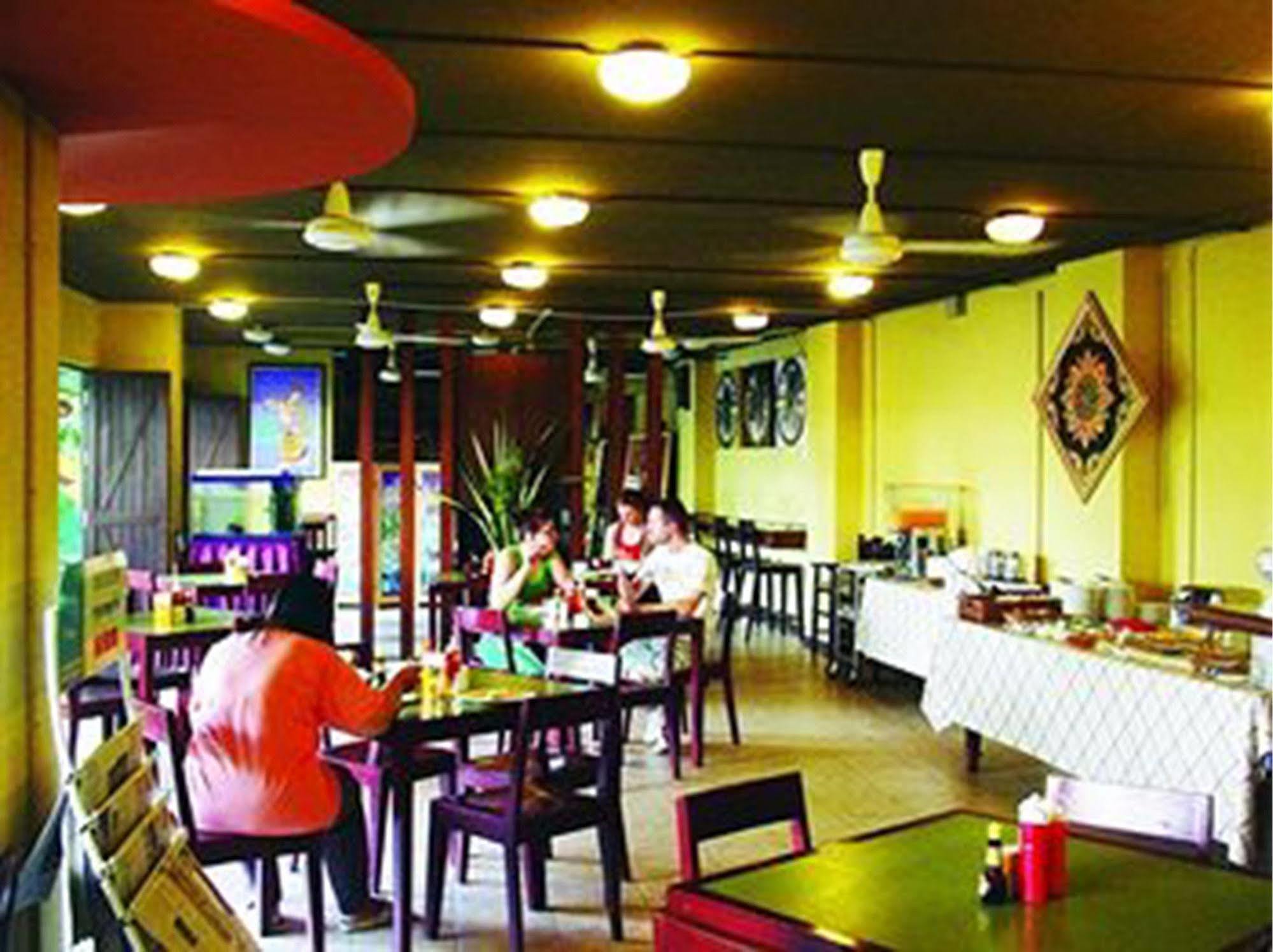 Oyo 434 Boonsiri Place Hotel Bangkok Eksteriør billede
